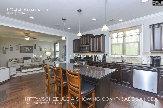 Building Photo - 1044 Acacia Ln