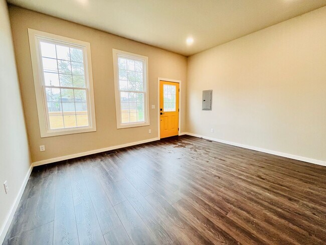 Foto del edificio - Modern Two Bedroom Two Full Bath House