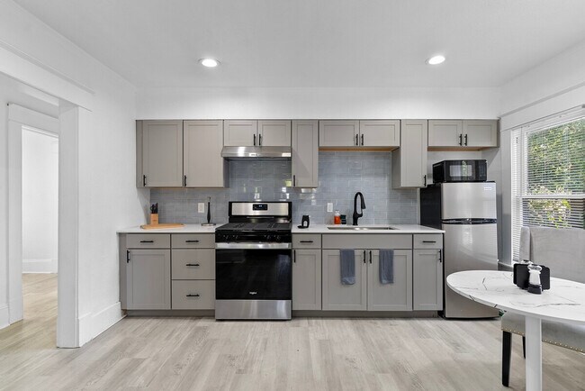 Foto del edificio - 316 E Amelia St