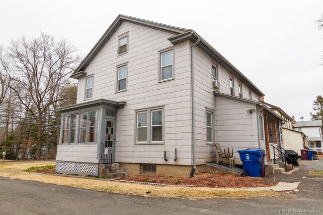 Building Photo - 393 Plainville Ave