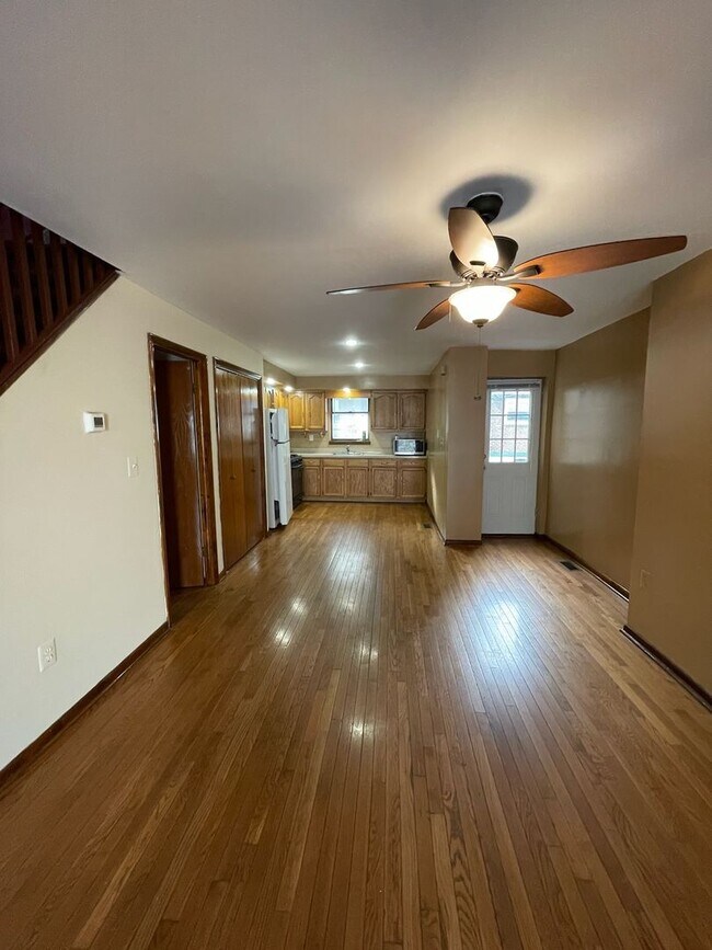 Foto del edificio - 3 Bedroom Near Packer Park