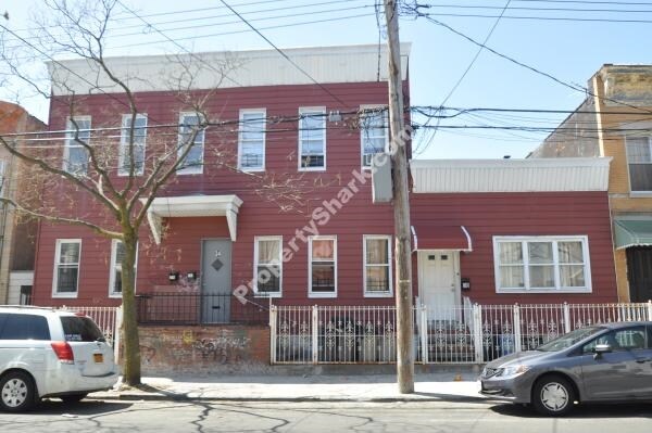Building Photo - 30 Pine St