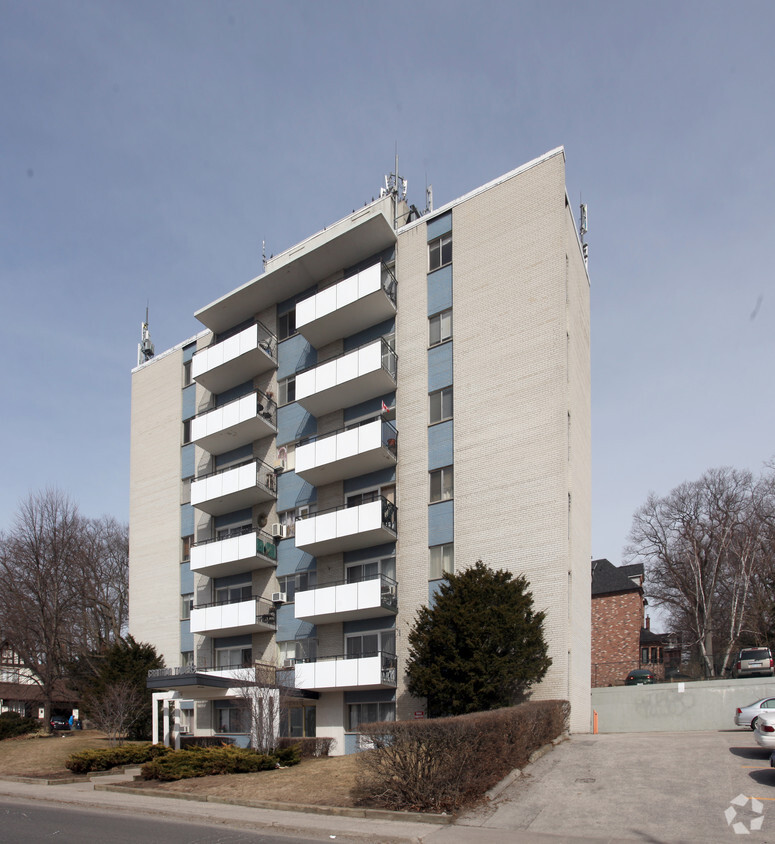 Primary Photo - Granada Towers