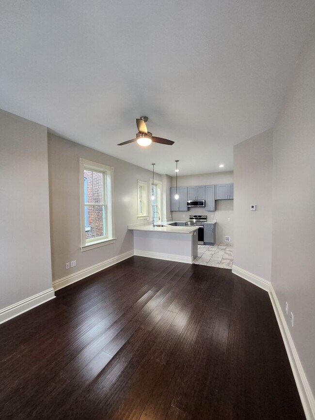 Foto del edificio - Newly Renovated One Bedroom Available Toda...