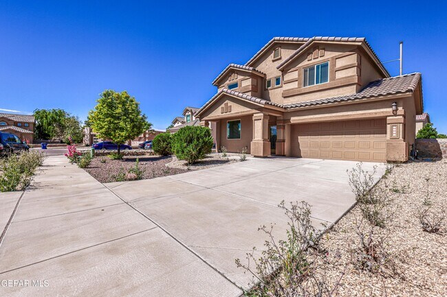 Foto del edificio - 5525 Valley Cedar Dr