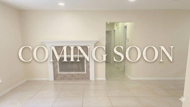 Building Photo - 3BR Townhome at End of Cul-de-Sac with Spacious Fenced Yard & Garage