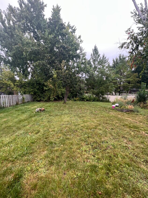 Foto principal - 3076 Glendale Ave