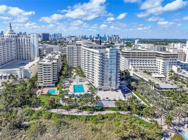 Foto del edificio - 100 Lincoln Rd
