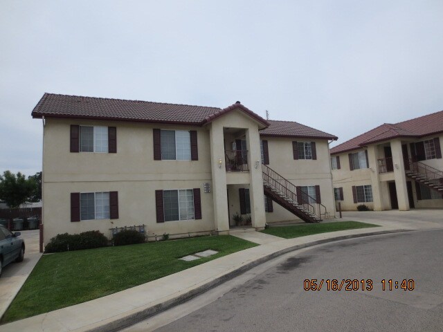 Building Photo - Myrtle Court Apartments