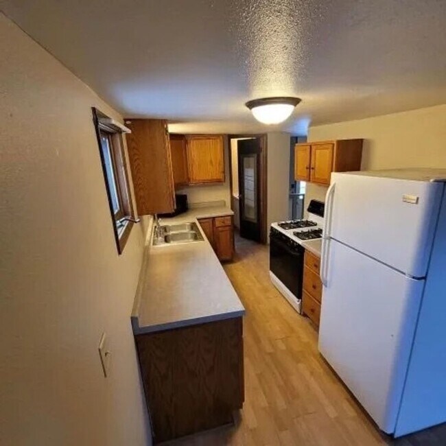 Foto del edificio - 204 N Court St