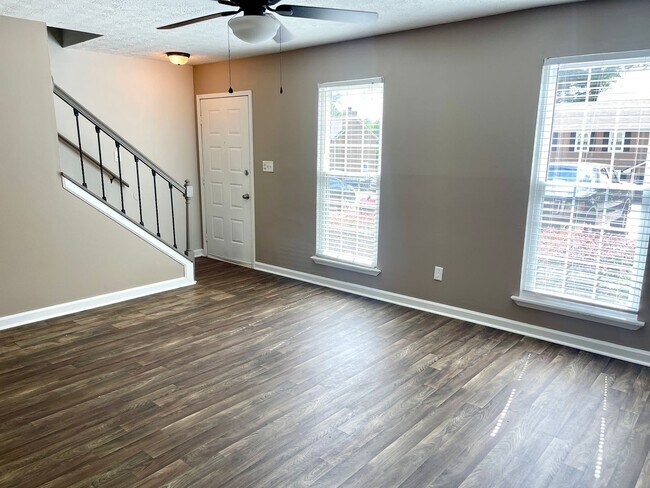 Building Photo - Welcome to this stylish and contemporary 2...