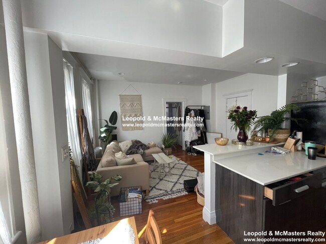 Foto del edificio - 85 Park Dr