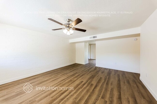Foto del edificio - 7249 W Sells Dr
