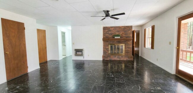 Foto del edificio - Spacious Rustic Home Near Amicalola Falls – Perfect for Large Families