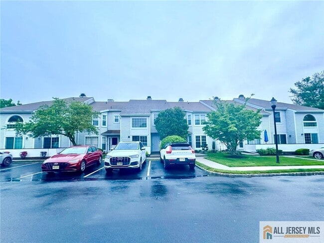 Building Photo - 16 Gerard Pl