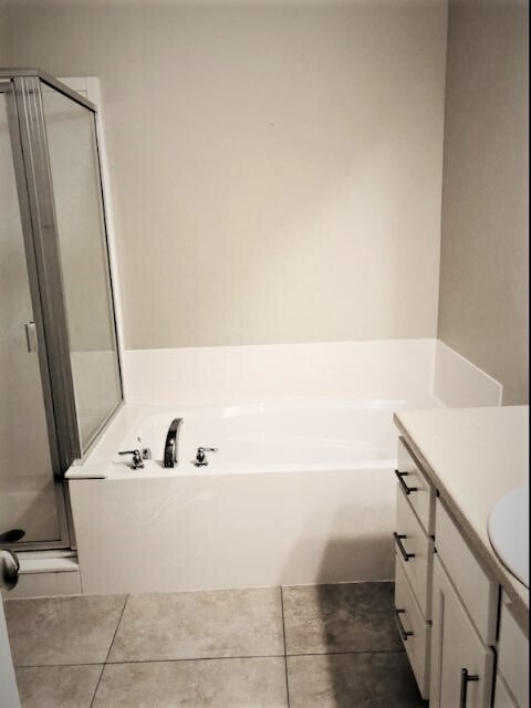 Master Bath / Walk in Closet - 11303 S Sweet Pea Ln