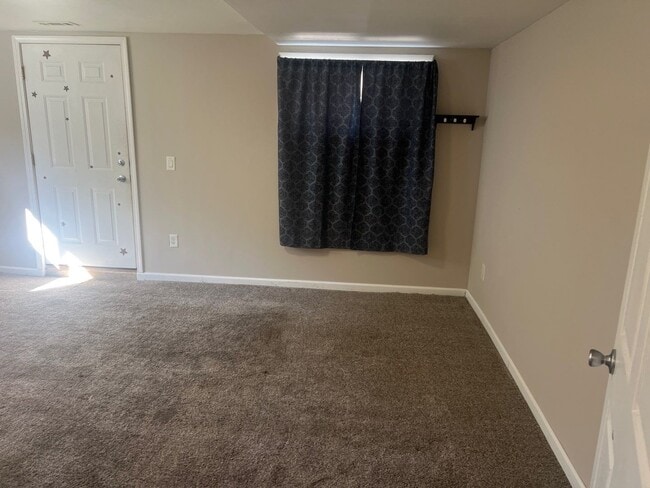 Building Photo - 3334 Michigan St