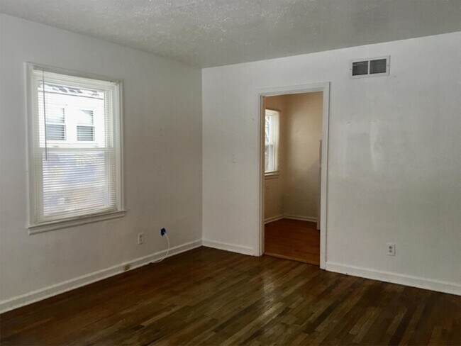 Building Photo - 5426 Hibben Ave