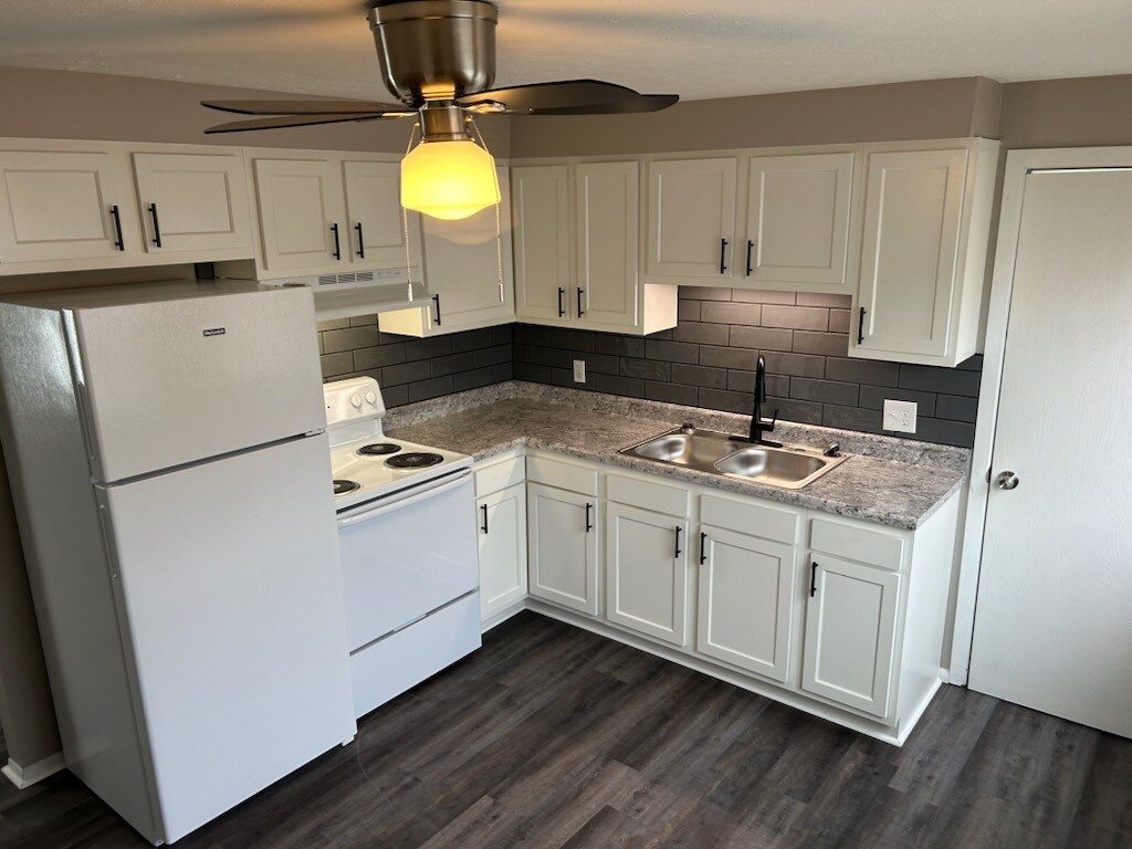 Evergreen Village – photo 2