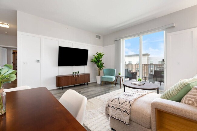 Foto del edificio - 28294 Ferry Rd