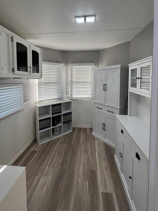 Foto del edificio - 6501 SE 55th St