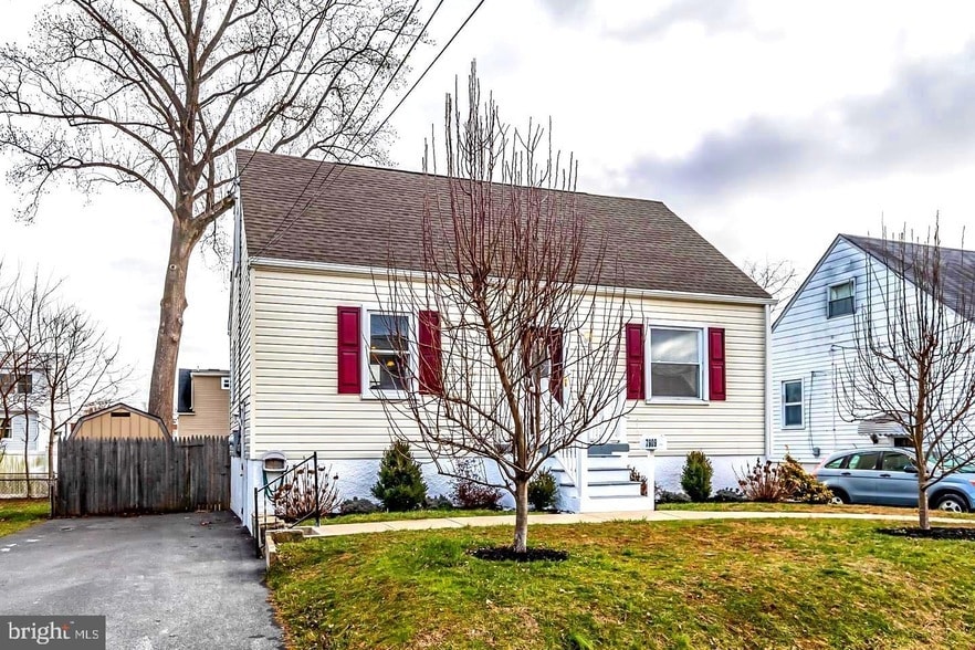 Photo - 7909 Aiken Ave
