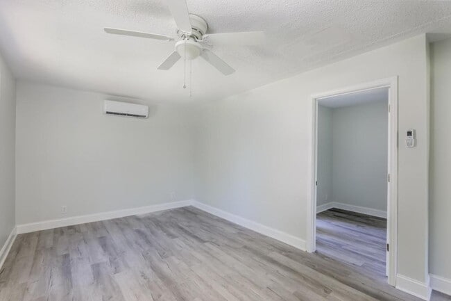Building Photo - 7221 Patricia Dr