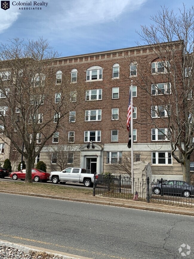 Building Photo - 1623 Commonwealth Ave