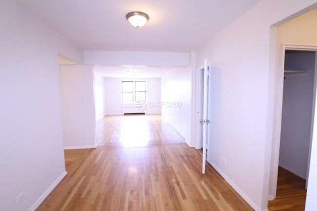 2 bedroom in Queens NY 11374 - 2 bedroom in Queens NY 11374 Apartment