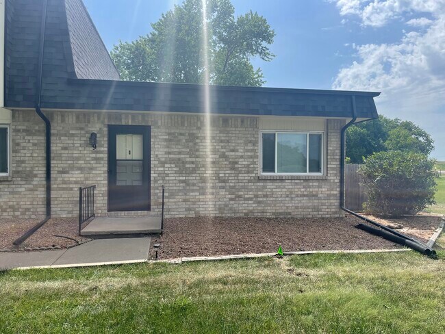 Foto del edificio - 111 Lynn Ln