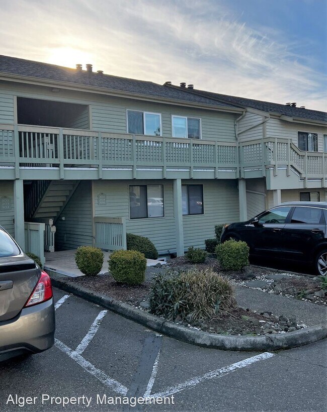 Building Photo - 2 br, 1.5 bath House - 1750 W Sunn Fjord L...