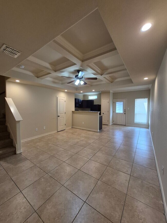 Foto del edificio - 6011 Jax Wy