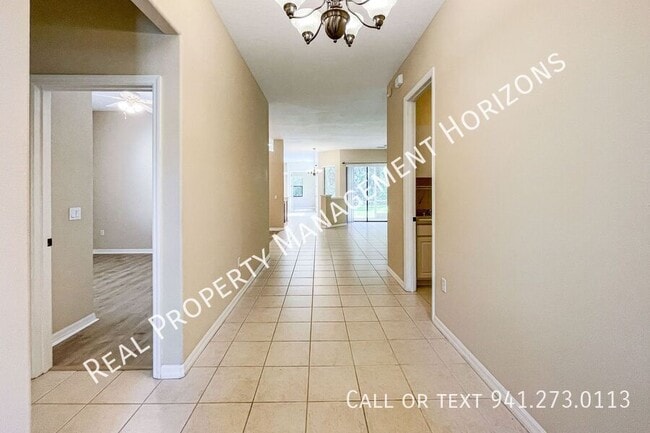 Foto del edificio - 8146 Indigo Ridge Terrace