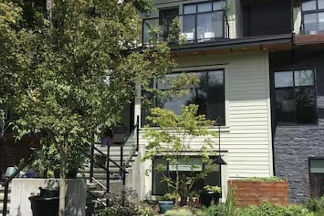 Building Photo - 358 11th St E