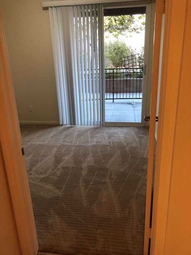 Interior Photo - Glenoaks Villas