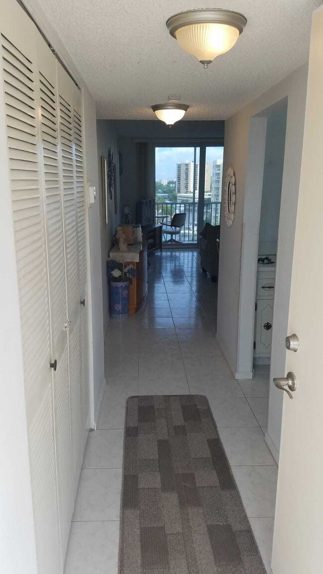 Foto del edificio - 1391 S Ocean Blvd