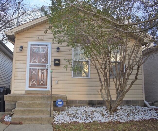 Foto del edificio - 411 S Campbell St