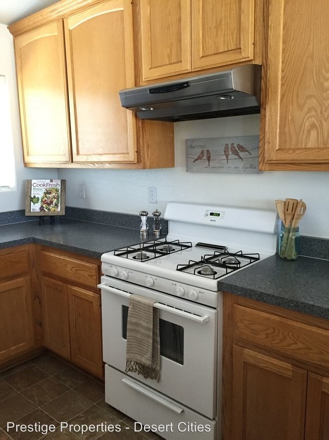 Building Photo - 3 br, 2 bath House - 6350 Indio Avenue