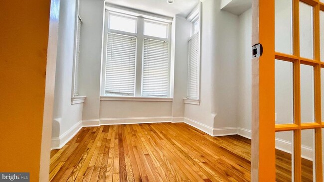 Building Photo - 1724 18th St NW