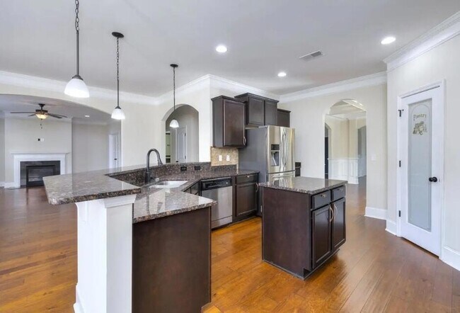 Foto del edificio - 680 Curlew Cir