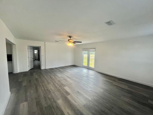 Foto del edificio - 705 E Virginia Ave