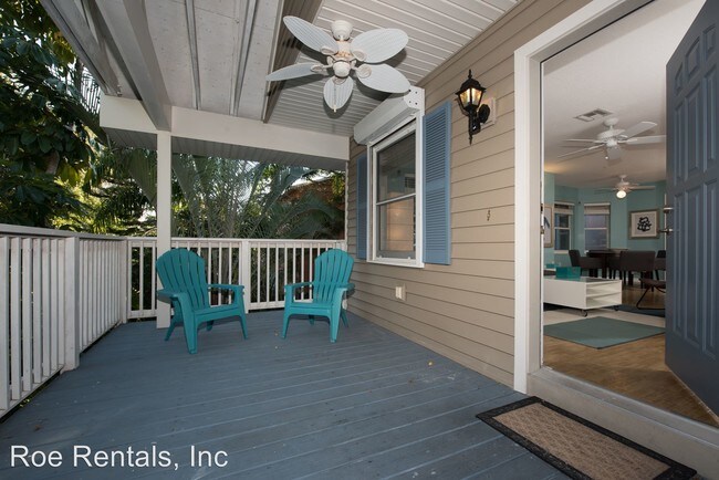 Building Photo - 1806 2ND St