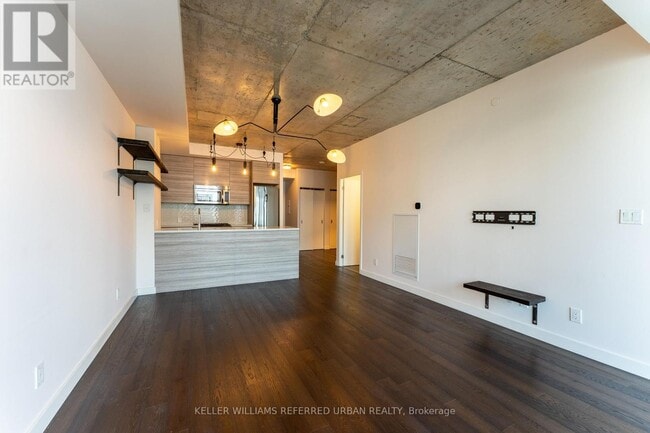 Photo du bâtiment - 111 Bathurst St