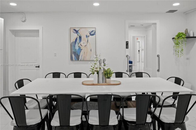 Foto del edificio - 1310 SW 76th Ave