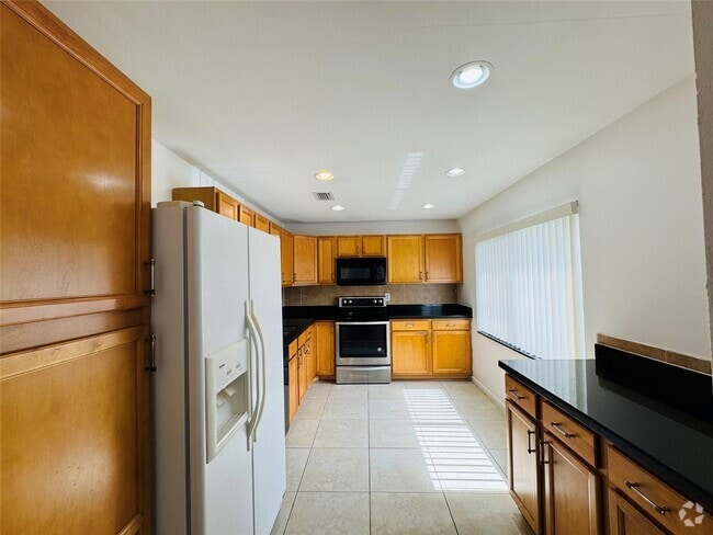 Building Photo - 16360 Water Way