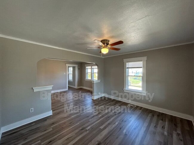 Building Photo - 1729 Patterson Rd