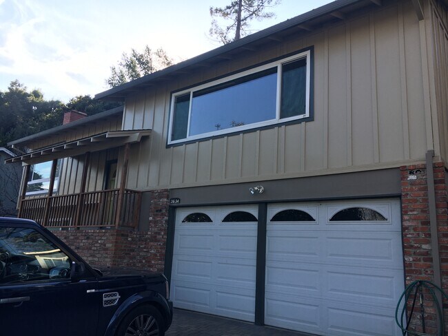 Building Photo - 3634 Farm Hill Blvd