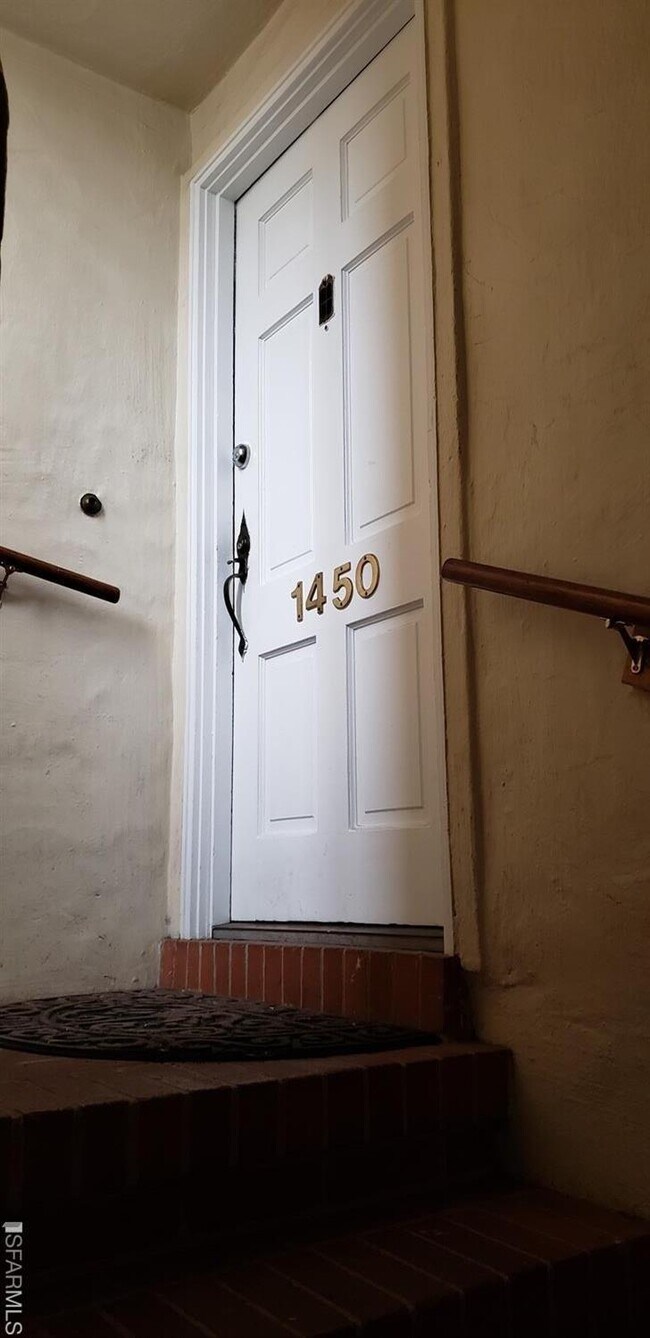Building Photo - 1440 Pacheco St