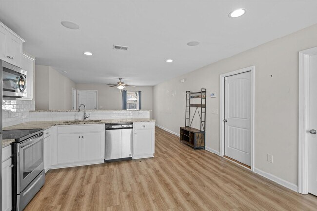 Building Photo - 297 Wahoo Cir