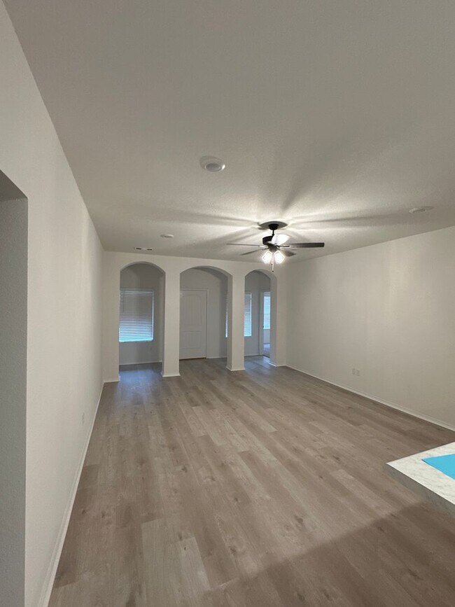 Foto del edificio - Big Savings — Brand New 4 Bed, 2 Bath Home in Vilonia for Just $99 First Month